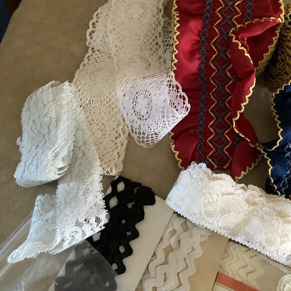 Sewing Trims Lot Lace Rick Rack Assorted Vintage Ribbon Yardage mixed huge lot - Picture 11 of 14